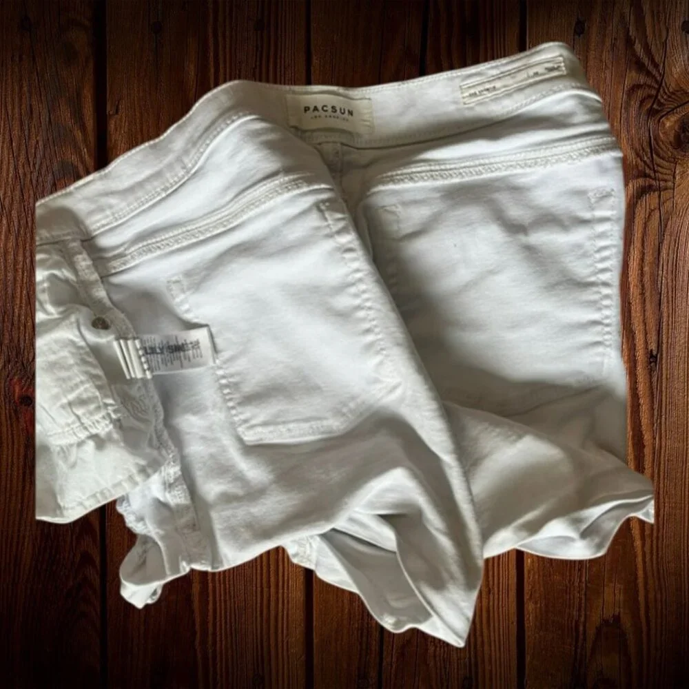 PacSun LA The Shortie White Denim Distressed Shorts Women's Size 29